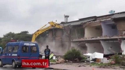 91 Yaşındaki Dedeye Yıkım Şoku!