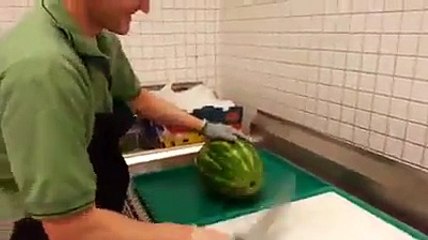 how to cut water melon in 21 second?