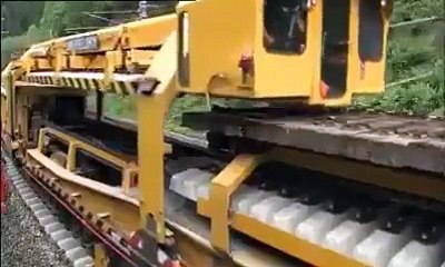 amazing and great technology to make railway track must watch.