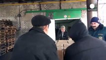 Llega a Ucrania un convoy ruso de ayuda humanitaria en el tercer día de tregua