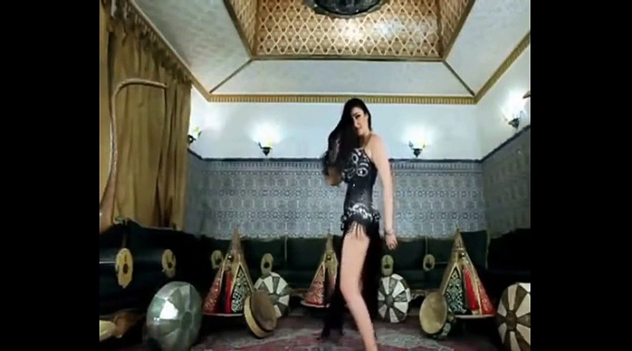 Danse Orientale : l'égyptienne Safinaz en action