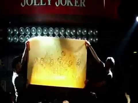 Oğuzhan Uğur'dan anlamlı hareket...