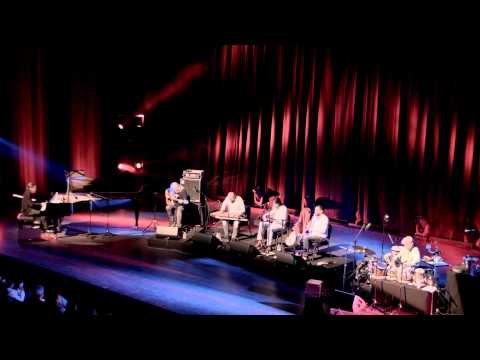 Taksim Trio, Benavent & Trilok Gurtu - Kulağım (İstanbul Experience)