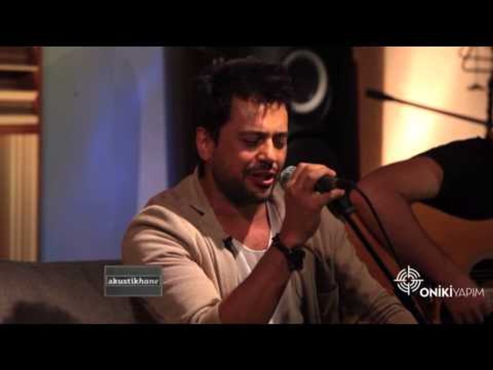 Emre Altuğ - Resimdeki Gözyaşları (Cem Karaca Cover) (Akustikhane)