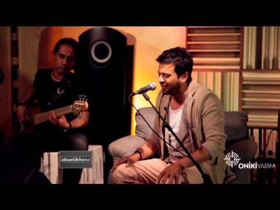Emre Altuğ - Adını Söylerdim (Akustikhane)
