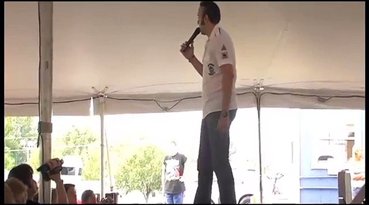 Mario kombou sings Until It's Time For You To Go at Elvis Week 2011 video
