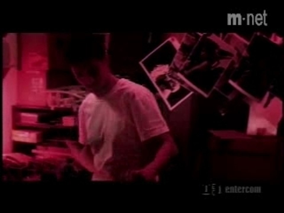 Because I'm a Girl -Kiss