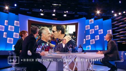 Un spectateur perturbe "Le Grand Journal" avec Didier Deschamps