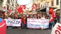 SCIOPERO GENERALE, VOCI DAL CORTEO