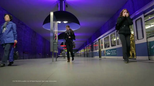 Star Wars : C-3PO et R2-D2 prennent le métro