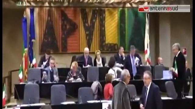 TG 12.12.14 Regione Puglia, regali e redditi tutto on-line. Sanzioni fino a 10mila euro