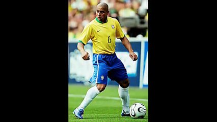 Bài hát gồm tên của các cầu thủ bóng đá