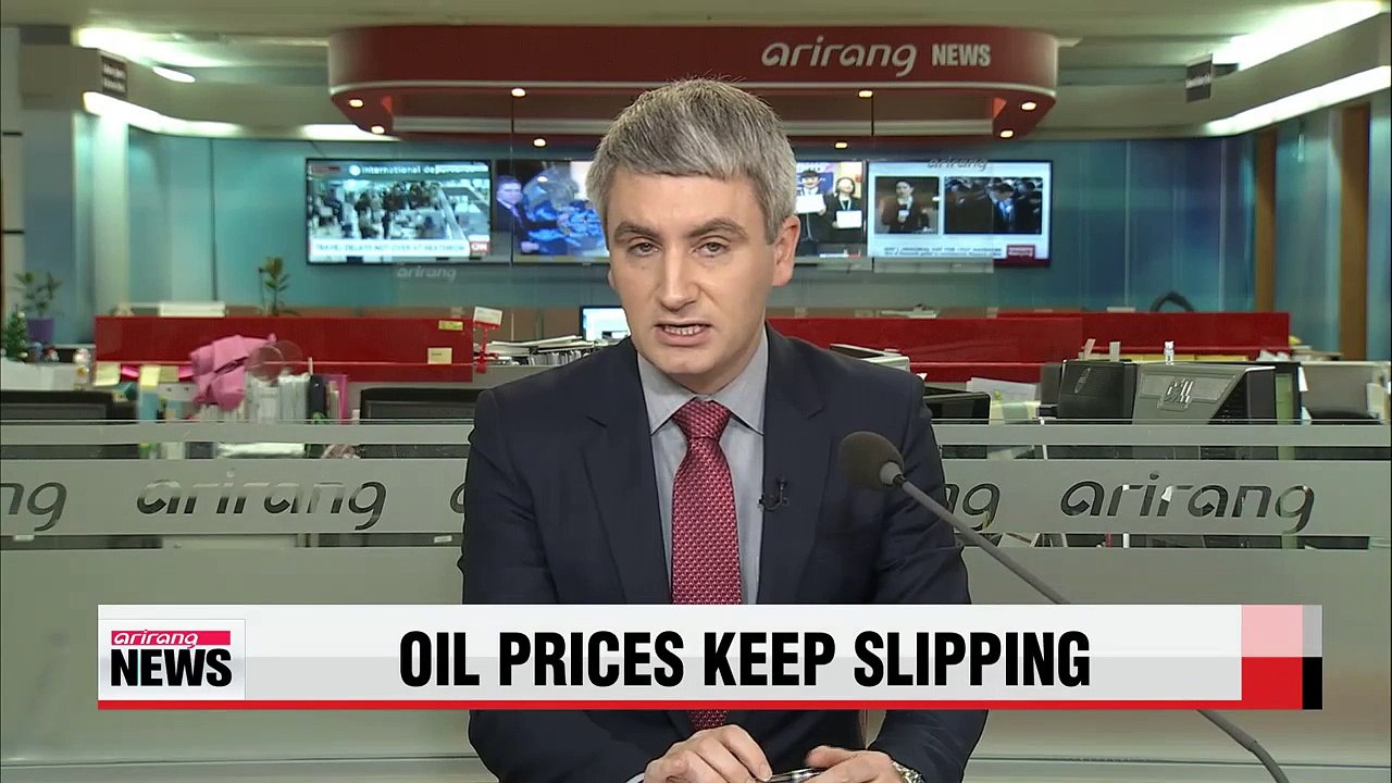 Oil prices slip further as IEA project lower demand in 2015