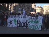 Napoli - Studenti in piazza contro il governo (12.12.14)