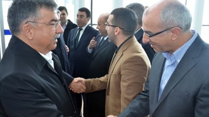 Bakan İsmet Yılmaz: Zaman değişti. O zaman öyleydi şimdi böyle