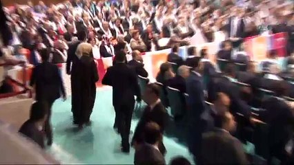 Başbakan’ı ağlatan şiir