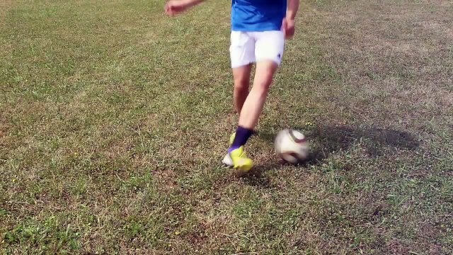 Top 5 Easy Football Skills To Learn Tutorial | Play Like Ronaldinho, CR7 and Zidane