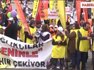 Aile Hekimlerinden "Nöbet" Mitingi