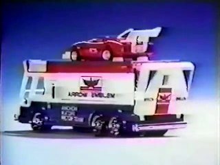 arrow emblem pubblicità