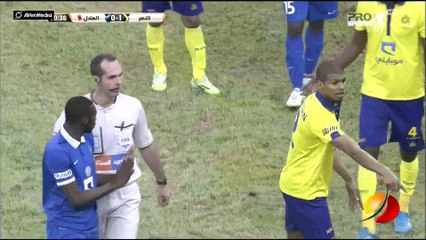 طرد اللاعب محمد حسين HD