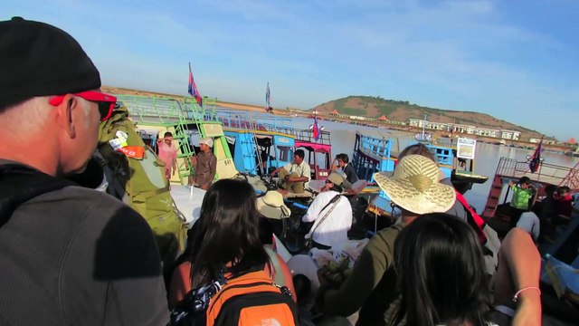 Cambodian Speed Boat Almost Sinks HD - Siem Reap to Phnom Penh