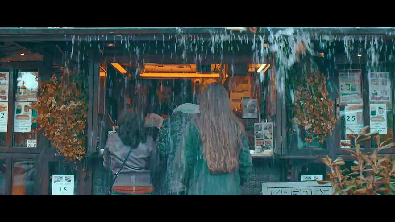 Μύρωνας Στρατής - Δε Φτάνει Η Αγάπη (Official Video Clip)