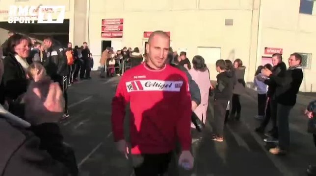 Football / Ligue 1 / Guingamp-PSG : deux équipes, deux ambiances - 13/12