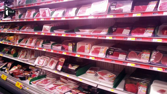 Etiquettes simplifiées de la viande en supermarché