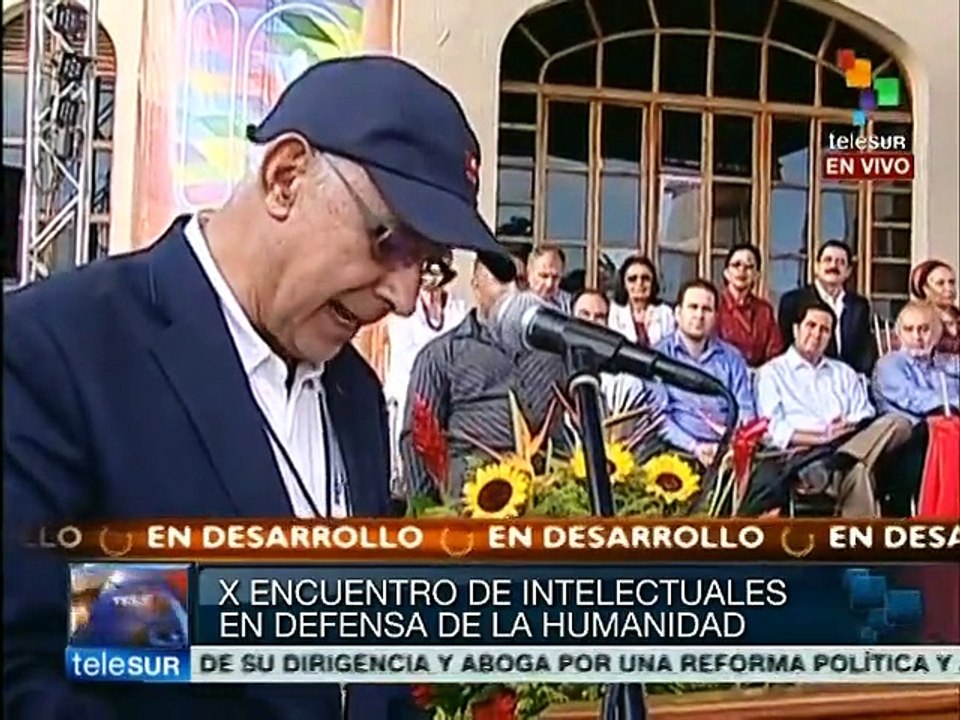La Revolución Bolivariana está más viva que nunca: intelectuales