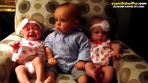İkizleri Görünce Çok Şaşıran Bebek