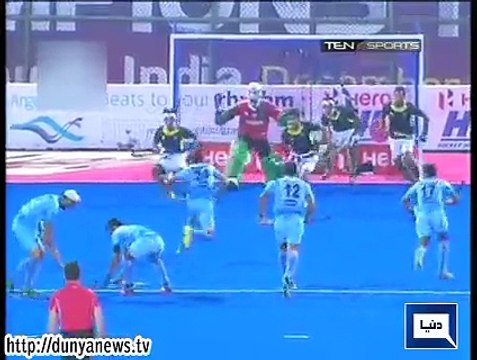 Dunya News - Pakistan beats India in Champions Trophy semi-final by 4-3