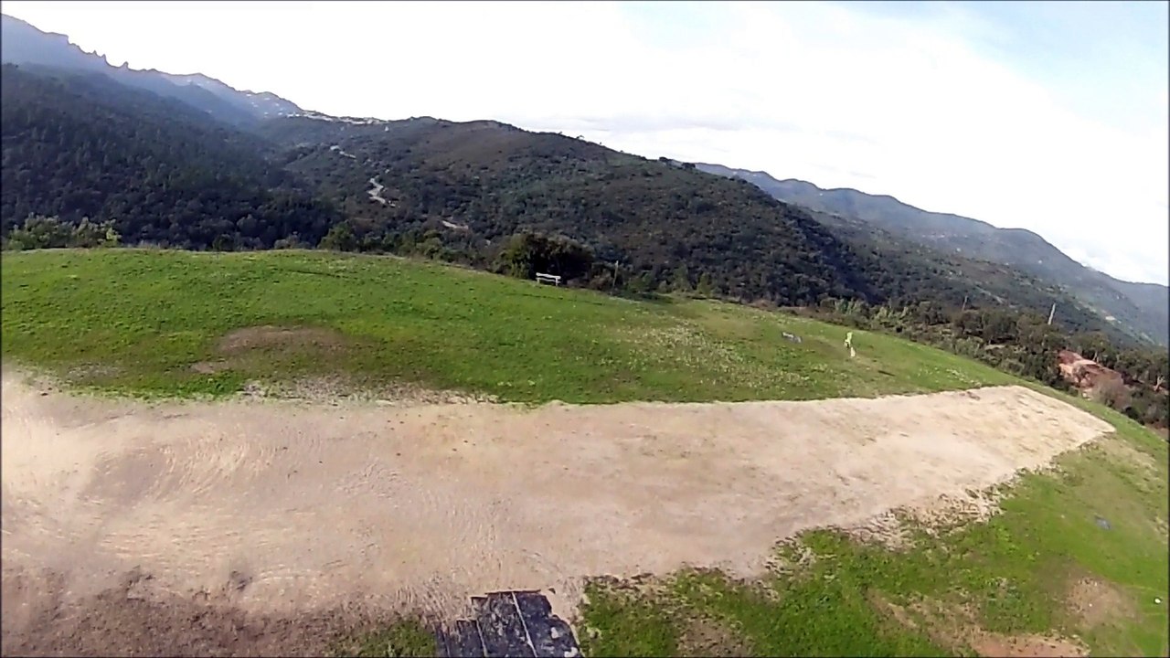 T-rex 450L Dominator 6S filmé par un drone ( Ailes d'azur Mandelieu 06)
