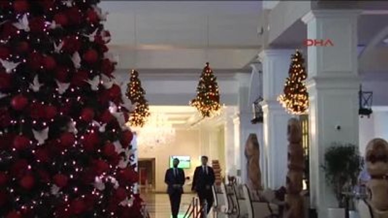 Antalya'da Oteller ve Alışveriş Merkezleri Gelin Gibi Süslendi-2