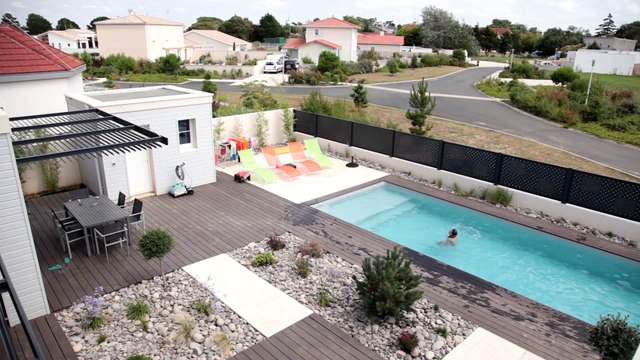 Interview de Mr et Mme LE GOUSSE qui ont fait construire une maison contemporaine sur Saint Palais sur Mer en Charente Maritime.