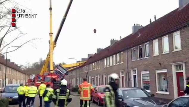 Demande en mariage à l'aide d'une grue Fail