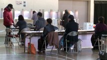 اليابانيون الى صناديق الاقتراع في انتخابات تشريعية مبكرة