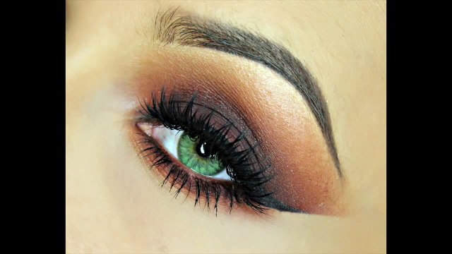 Deep Plum Smokey Eye ♥ Amrezy Palette Makeup Tutorial