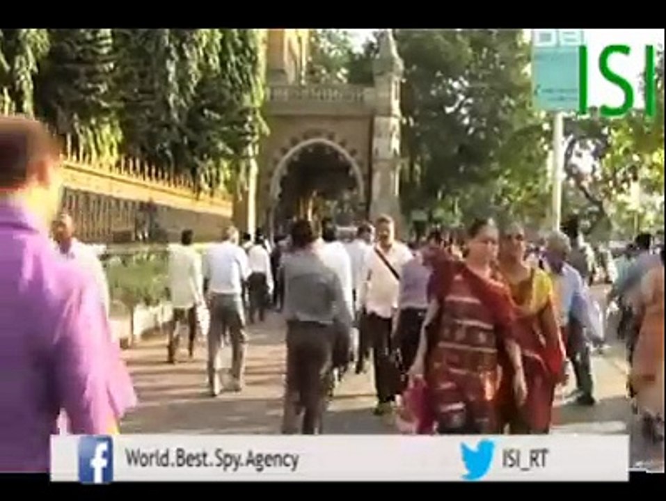 ISI - RSS Re Converts 200 Muslims To Hinduism In Agra