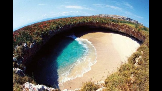 A Gorgeous Underground Beach In Puerto Vallarta, Mexico HD 1080p