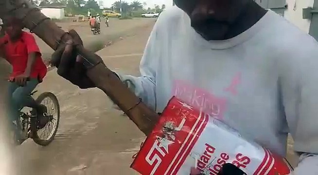 Home Guitare avec un bidon