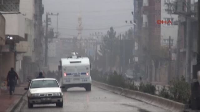 Nusaybin'de Yol Kapatan Göstericilere Müdahale-Ek