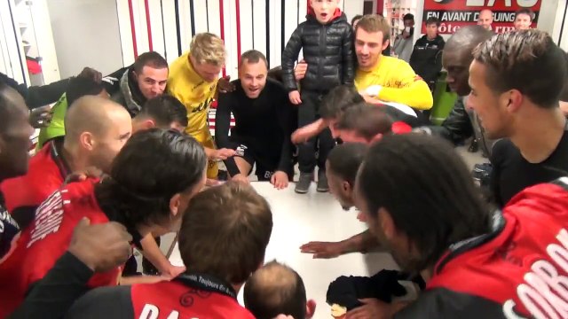 L1-J18 / EAG-PSG: la joie des guingampais dans le vestiaire !