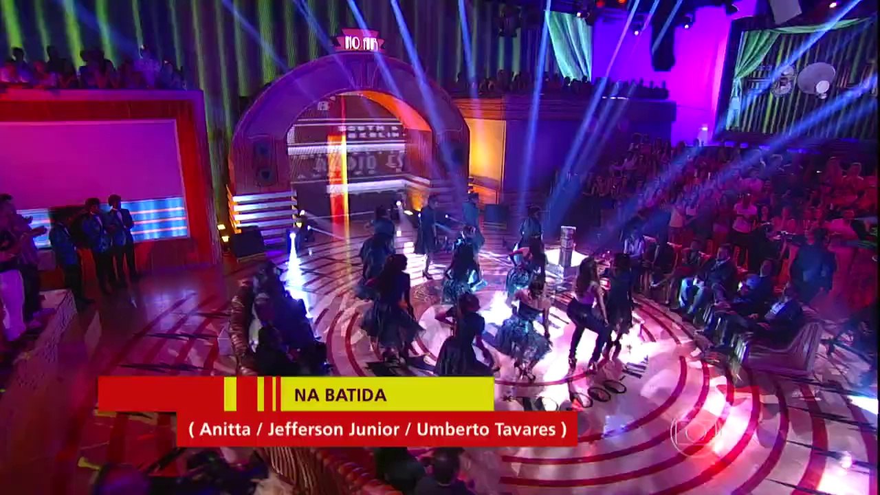 Anitta - Na Batida - Esquenta Ao Vivo