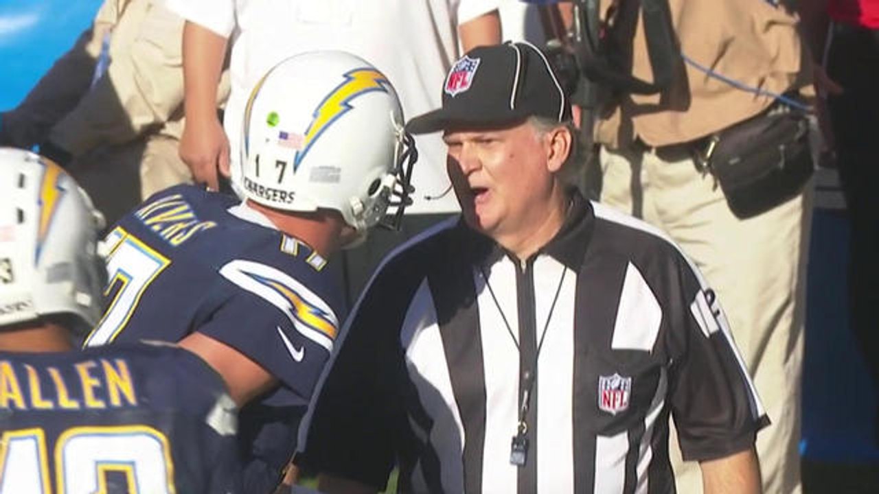 Philip Rivers screams at ref