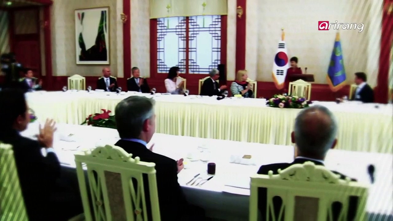 Korea on the Move Ep6C1 Korean Economy, Lower the Barrier, Open to a Bright Future!