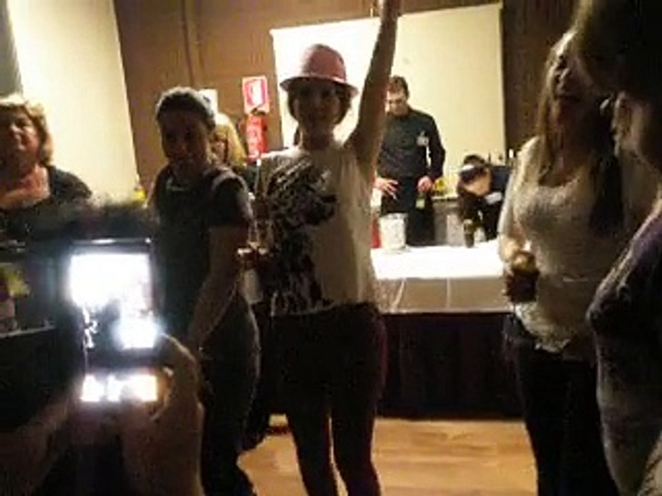 Fiesta Alicante, @MariasanchezzGH grabala a ella a mi no,@EDMER99