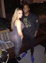 19'luk Futbolcu, 42'lik Modeli Bırakıp Yeni Aşka Yelken Açtı