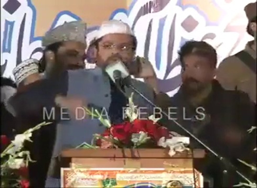 Amir Liaquat Cheap Language for Junaid Jamshed