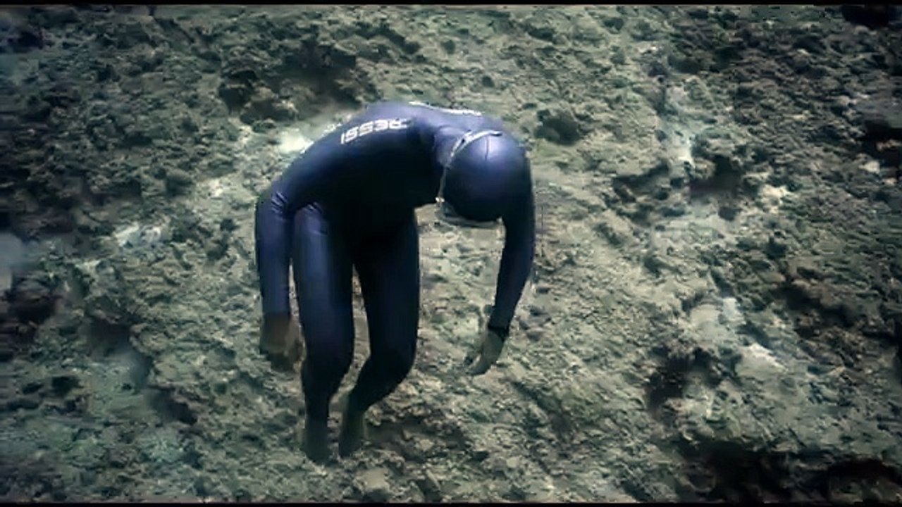 OCEAN GRAVITY - Guillaume Néry _ Julie Gautier