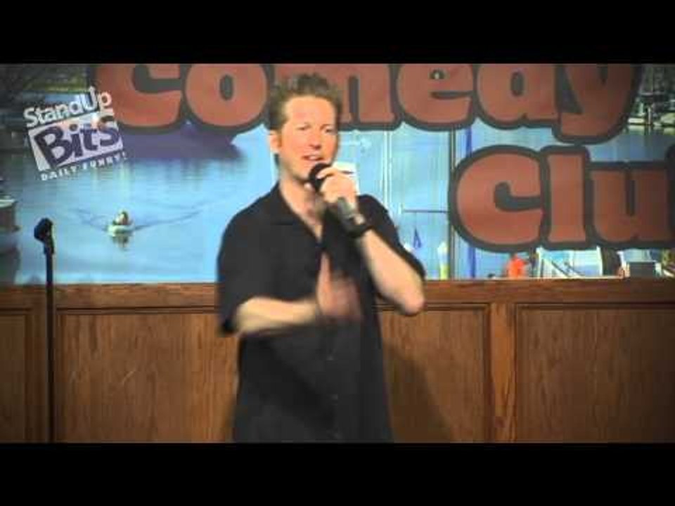 Claude Stuart Looks Like Beaker From Muppets and Tells Hilarious Jokes! - Stand Up Comedy